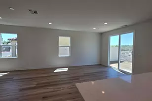 725 Kingbird Loop, Oceanside, CA 92058 - Photo 8