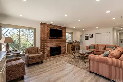 453 W Laurel Avenue, Glendora, CA 91741 - Photo 2
