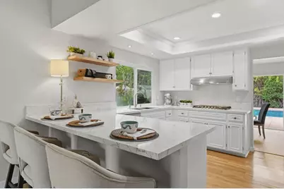 745 Blackhawk Cir, Vista, CA 92081 - Photo 10