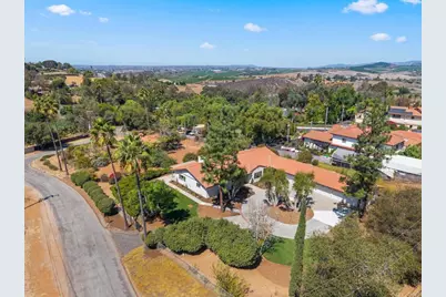 938 Evergreen Lane, Vista, CA 92084 - Photo 30
