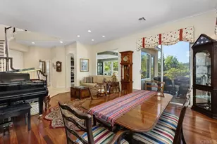 1689 Robin Pl, Carlsbad, CA 92011 - Photo 8