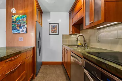 727 Sapphire Street #208, San Diego, CA 92109 - Photo 6