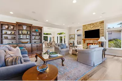 799 Hygeia Avenue, Encinitas, CA 92024 - Photo 8