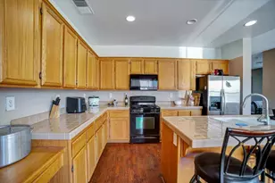 33347 Breighton Wood St, Menifee, CA 92584 - Photo 8
