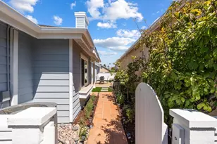 838 Windcrest Dr, Carlsbad, CA 92011 - Photo 4