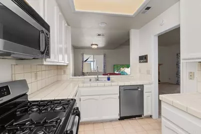 7758 Caminito Monarca #111, Carlsbad, CA 92009 - Photo 12