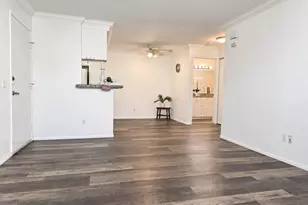 210 Woodland Pkwy, San Marcos, CA 92069 - Photo 2