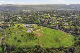 3600 Linda Vista Dr, Fallbrook, CA 92028 - Photo 1