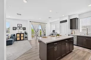 402 Carina Gln, Escondido, CA 92029 - Photo 6