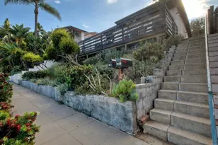 1034 3rd St, Encinitas, CA 92024 - Photo 2