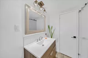 1575 W Valley Pkwy, Escondido, CA 92029 - Photo 18