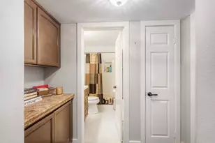 8559 Circle R Valley Ln, Escondido, CA 92026 - Photo 14