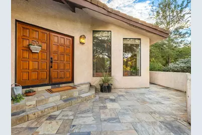 28338 Meadow Glen Way, Escondido, CA 92026 - Photo 2