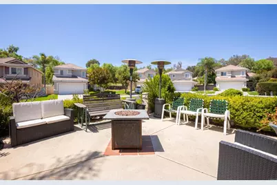 29705 Gracilior Drive, Escondido, CA 92026 - Photo 2