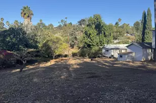 726 Valley Dr, Vista, CA 92084 - Photo 10