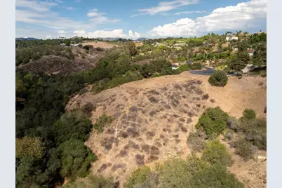 2202 Calle Dos Lomas, Fallbrook, CA 92028 - Photo 4