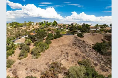 2202 Calle Dos Lomas, Fallbrook, CA 92028 - Photo 2