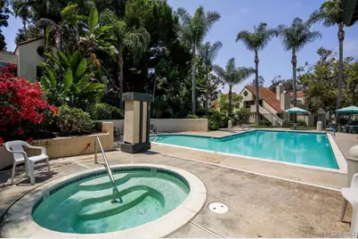 321 N Melrose Drive #B, Vista, CA 92083 - Photo 4