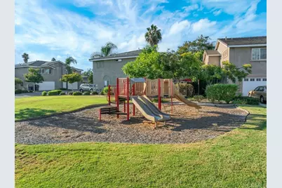 467 Calle Elagante, Vista, CA 92083 - Photo 28