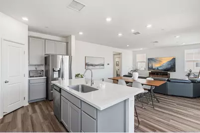 887 Brookdale Drive, Vista, CA 92081 - Photo 12