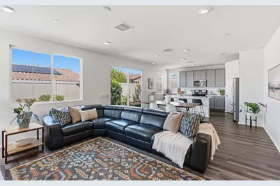 887 Brookdale Drive, Vista, CA 92081 - Photo 4
