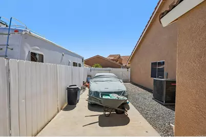 25430 Blackthorne Drive, Murrieta, CA 92563 - Photo 32