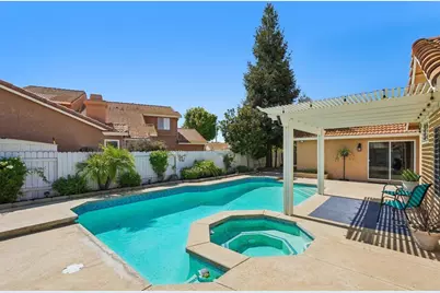 25430 Blackthorne Drive, Murrieta, CA 92563 - Photo 14