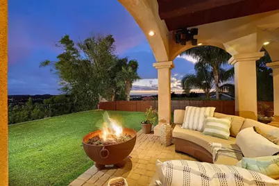 6811 Vianda Court, Carlsbad, CA 92009 - Photo 4