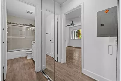 8548 Via Mallorca #A, La Jolla, CA 92037 - Photo 16