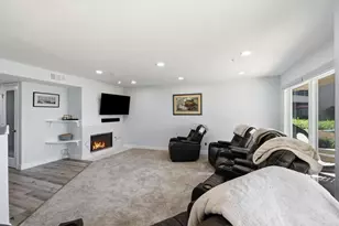 400 N Pacific Street, Oceanside, CA 92054 - Photo 10
