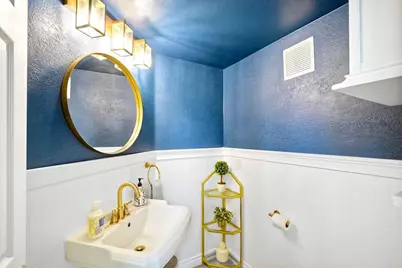 1651 Calle Las Casas, Oceanside, CA 92056 - Photo 18
