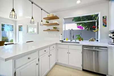 1651 Calle Las Casas, Oceanside, CA 92056 - Photo 14