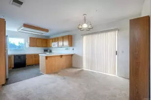 32033 Arlington Cir, Bonsall, CA 92003 - Photo 10