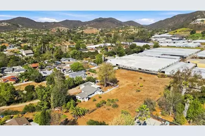 1045 Warmlands Avenue, Vista, CA 92084 - Photo 40
