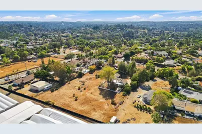 1045 Warmlands Avenue, Vista, CA 92084 - Photo 44