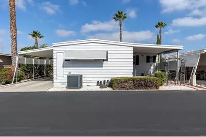 718 Sycamore  Ave #202, Vista, CA 92083 - Photo 2