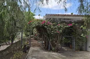 1339 Clarence Dr, Vista, CA 92084 - Photo 2