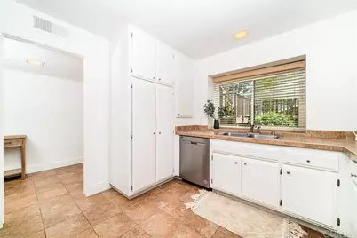 4129 Cyprus Island Court, Fallbrook, CA 92028 - Photo 10