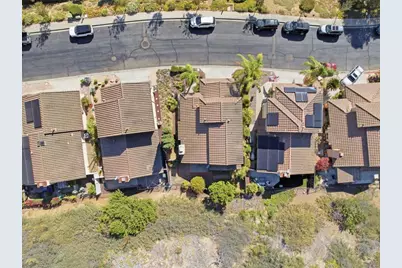 1832 Loreto, Escondido, CA 92027 - Photo 32