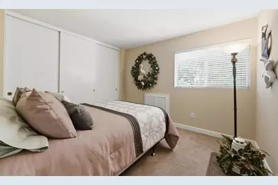 1832 Loreto, Escondido, CA 92027 - Photo 16