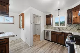 8851 Sovereign Rd, San Diego, CA 92123 - Photo 12