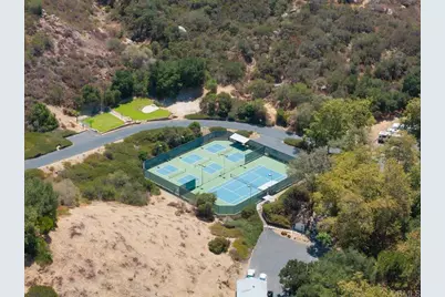 8975 Lawrence Welk Dr #31, Escondido, CA 92026 - Photo 28