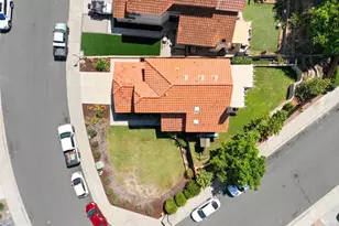 1702 Avenida Vista Labera, Oceanside, CA 92056 - Photo 2