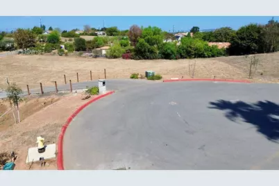 1916 Grey Rabbit Hollow Lane, Fallbrook, CA 92028 - Photo 8