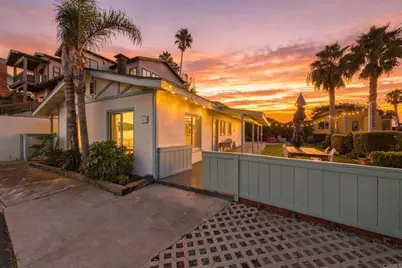 67 E E Street, Encinitas, CA 92024 - Photo 2
