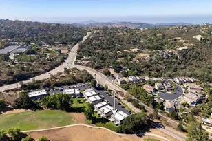 27739 Mountain Meadow Rd, Escondido, CA 92027 - Photo 20