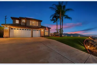 15844 Broad Oaks Road, El Cajon, CA 92021 - Photo 2