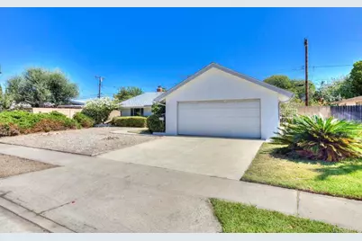 2228 Maple Street, Costa Mesa, CA 92627 - Photo 2