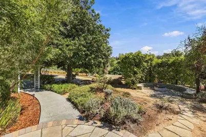 919 Valley Dr, Vista, CA 92084 - Photo 50