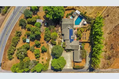 919 Valley Dr, Vista, CA 92084 - Photo 4